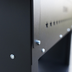 EG-M940 Black-M Classic