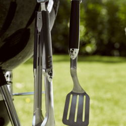 Угольный гриль Weber Master-Touch GBS E-5750 57 см черный